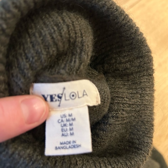 Yes Lola Olive Green Turtle neck balloon sleeve dress - Picture 3 of 3